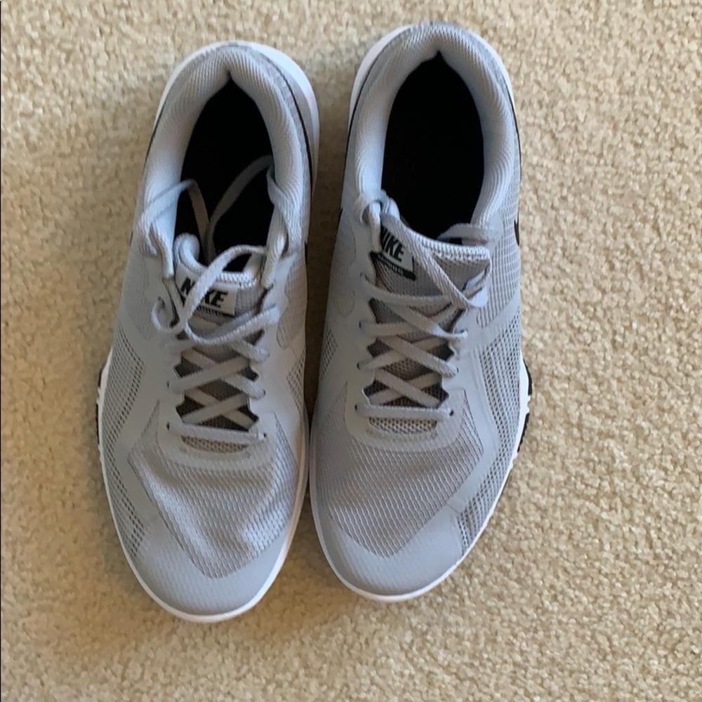 11.5 Nike shoes NEW